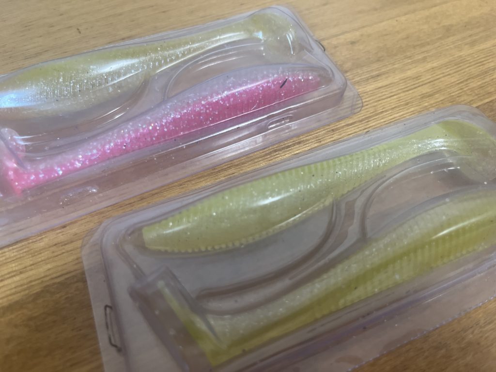 シャッドテールワーム
