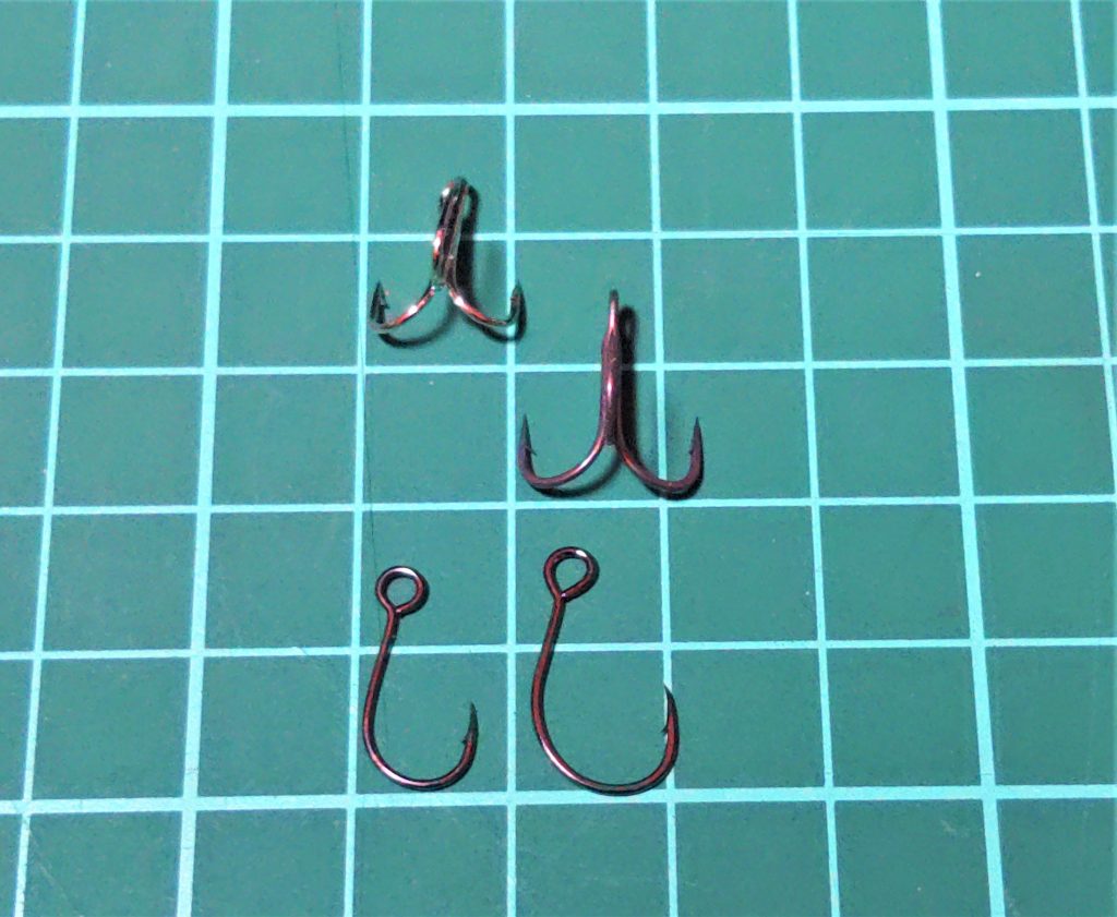 渓流ミノーのトレブルフックとシングルフック