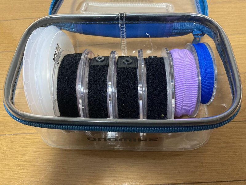 オフショアジギング用のリーダーケース。7本分は軽々入る大きさ。