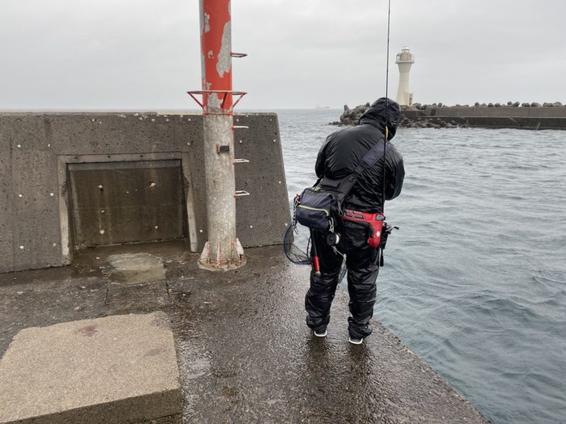 キャストする玉川さん
