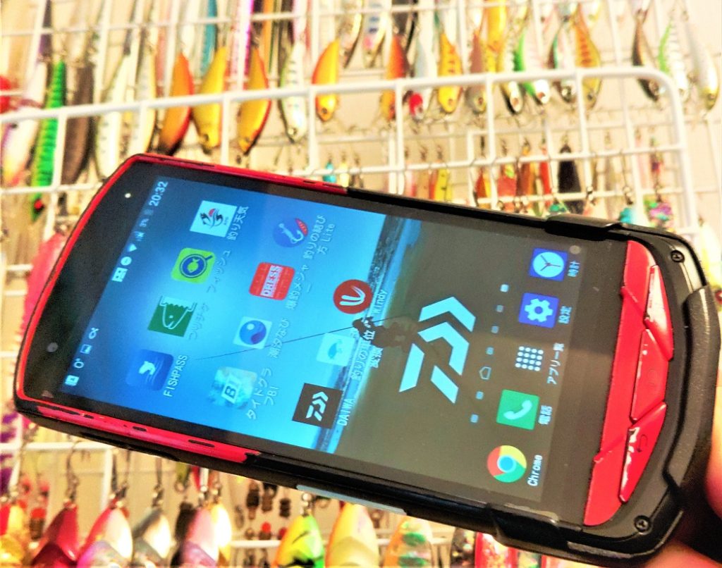 スマホとルアー