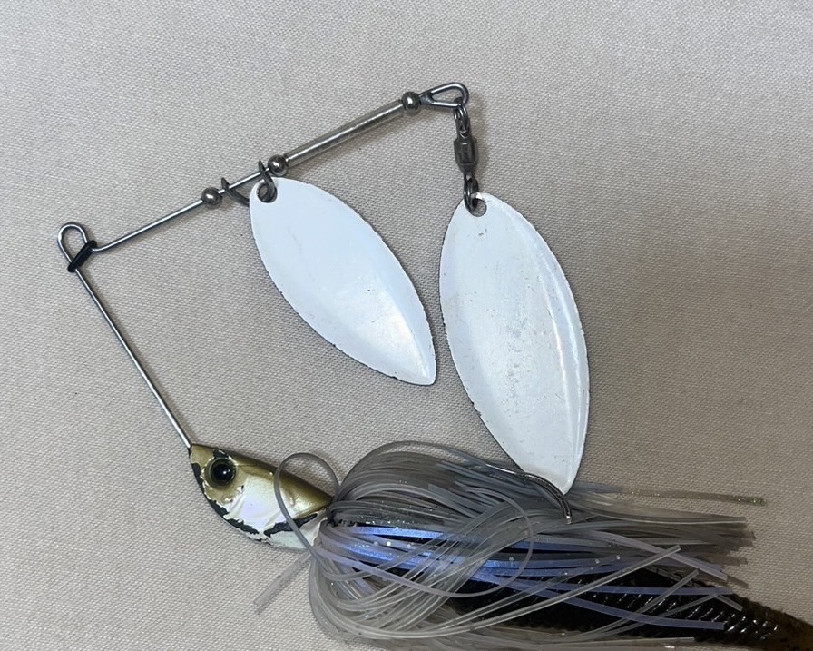 スピナーベイトにOリングを付けた写真